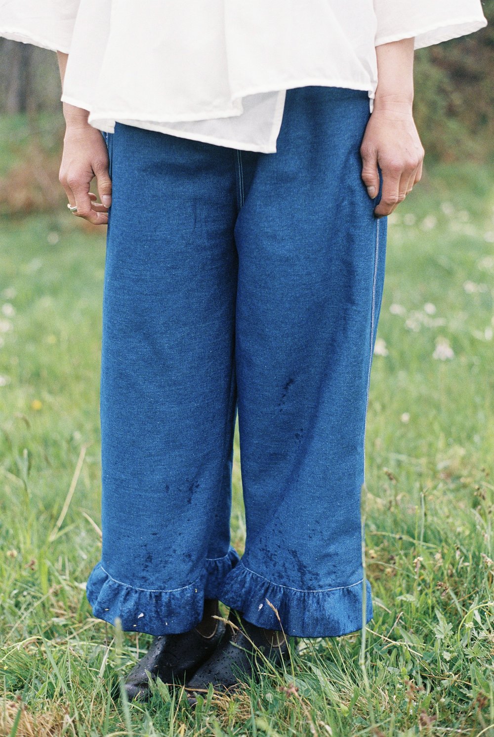 denim ruffle pants — lille.studio